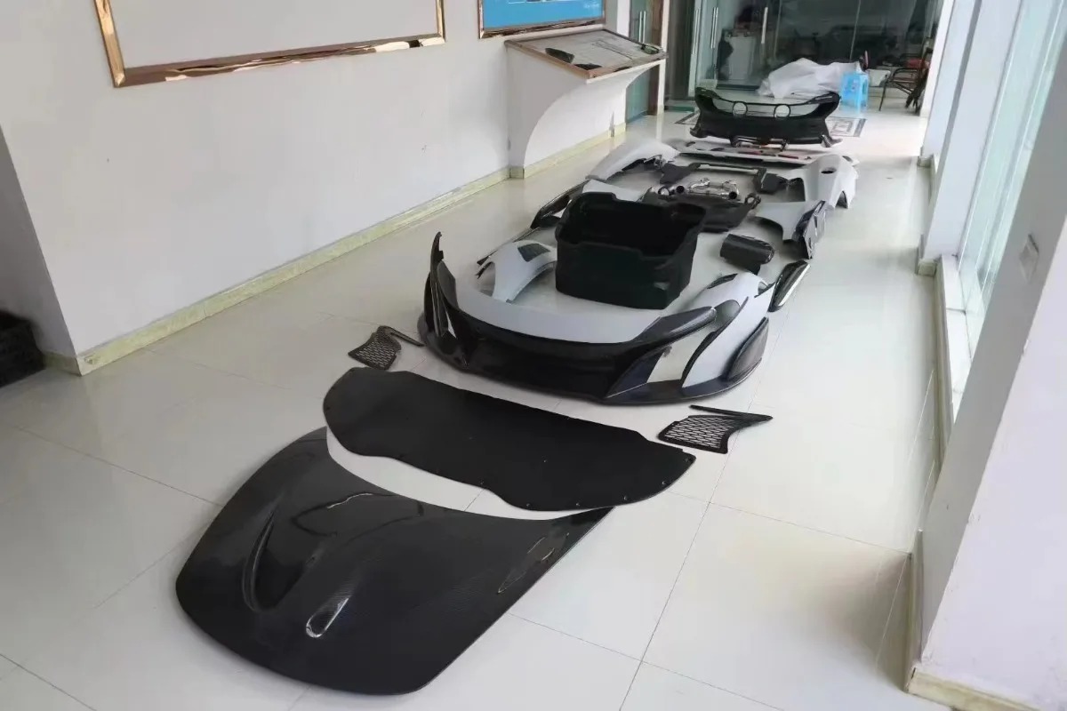High Quality  650S Upgrade to 675LT Style Carbon Fiber Bumpers Spoiler Fenders Side Skirt Hood Perfect Fitment